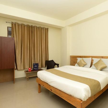 Hotel Travellers Inn Σιλόνγκ Εξωτερικό φωτογραφία