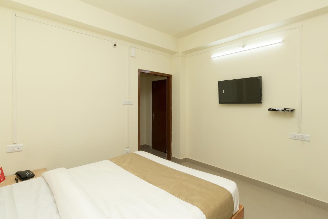 Hotel Travellers Inn Σιλόνγκ Εξωτερικό φωτογραφία