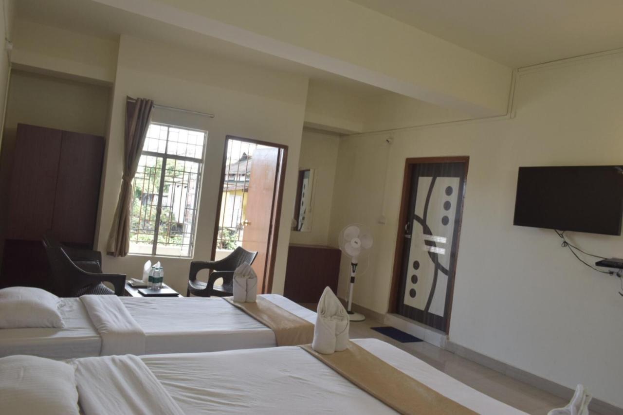 Hotel Travellers Inn Σιλόνγκ Εξωτερικό φωτογραφία